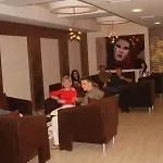 La Vita's Side