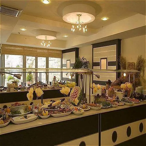 ホテル La Vita's シダ