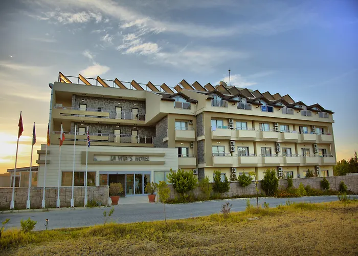 ホテル La Vita's 3*