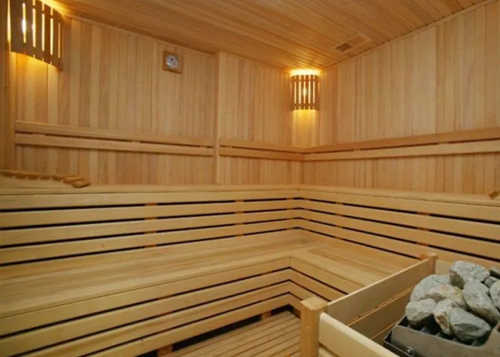 ホテル La Vita's 3*