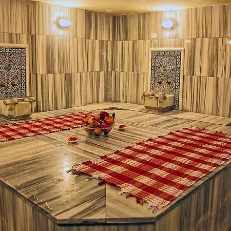 Hotel La Vita's Side